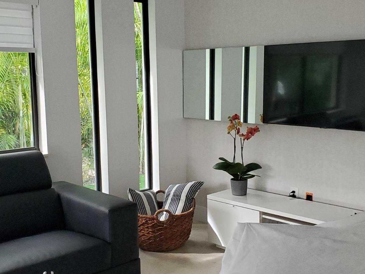 Design District By Midtown, Wynwood, Brickell, 10 Min To The Beach, Free Parking ไมอามี ภายนอก รูปภาพ